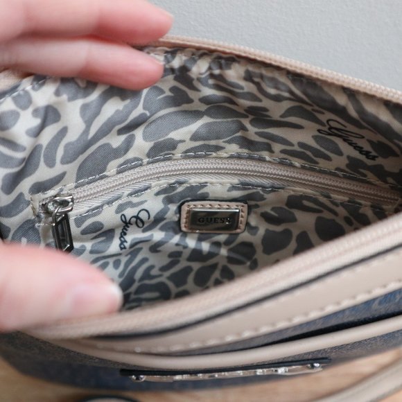 Guess Purse and Wallet Set Brand New - Picture 5 of 6